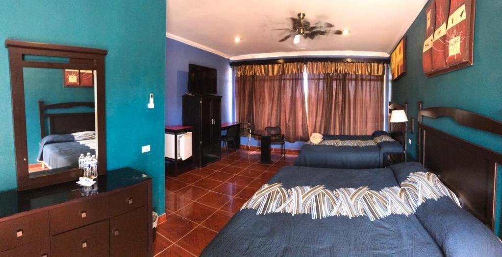 Hotel Paraiso Del Valle Ciudad Constitución Kültér fotó