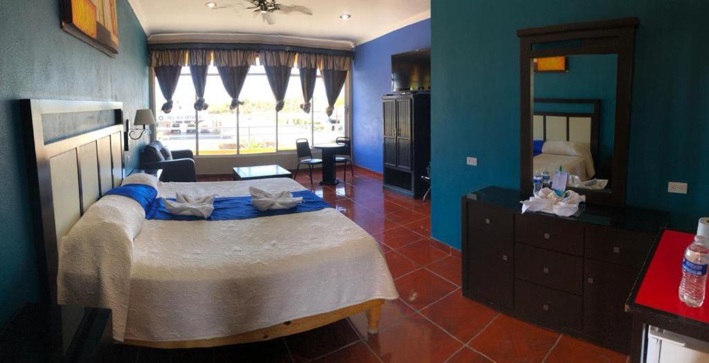 Hotel Paraiso Del Valle Ciudad Constitución Kültér fotó